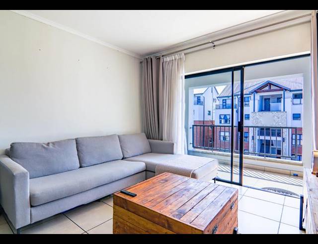 1 BEDROOM APARTMENT FOR SALE IN OLIVEDALE